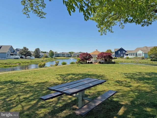 251 LAKESIDE DR, Lewes, DE 19958