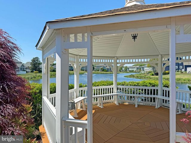 251 LAKESIDE DR, Lewes, DE 19958