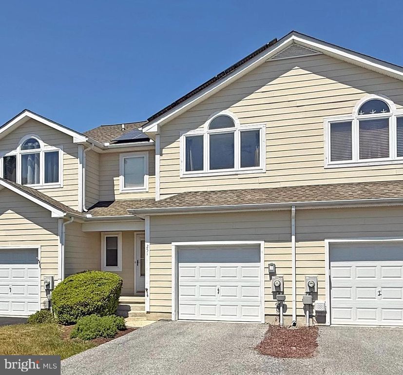 251 LAKESIDE DR, Lewes, DE 19958