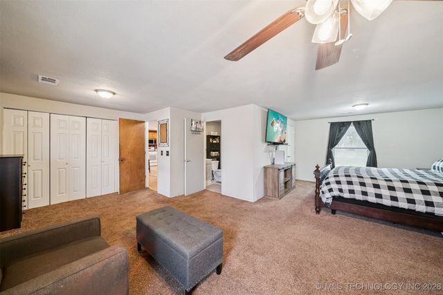 1516 W Kiowa Street, Okmulgee, OK 74447