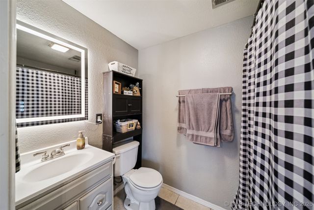 1516 W Kiowa Street, Okmulgee, OK 74447