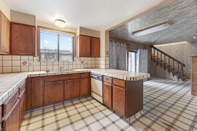 4513 Heyer Ave, Castro Valley, CA 94546