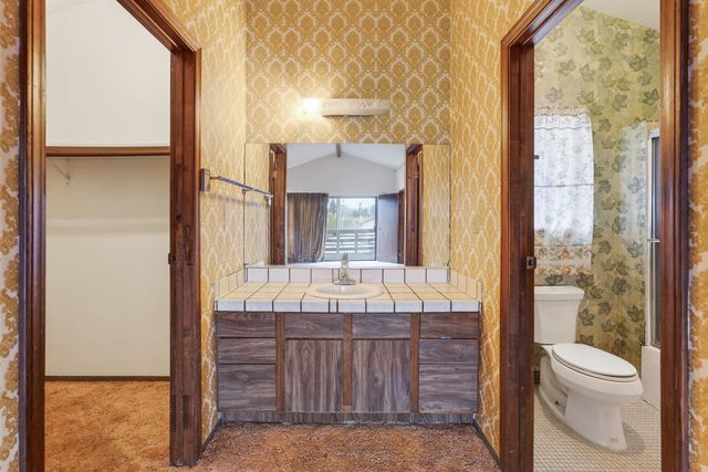 4513 Heyer Ave, Castro Valley, CA 94546