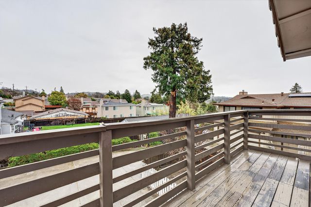 4513 Heyer Ave, Castro Valley, CA 94546