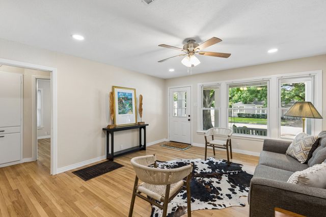 411 W Taylor Street, Sherman, TX 75092