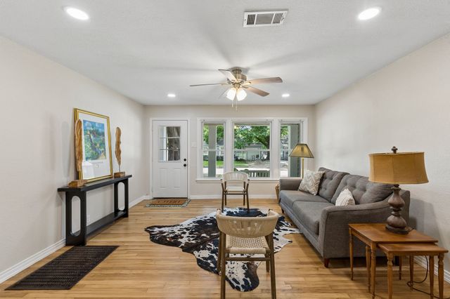 411 W Taylor Street, Sherman, TX 75092
