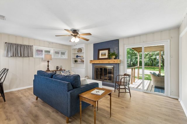 411 W Taylor Street, Sherman, TX 75092