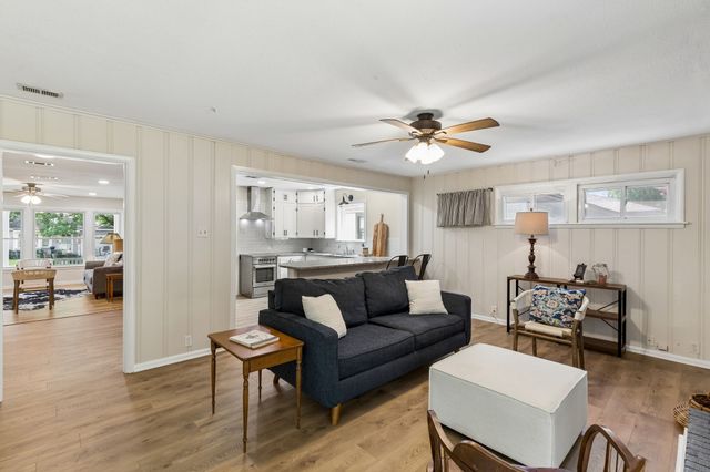 411 W Taylor Street, Sherman, TX 75092