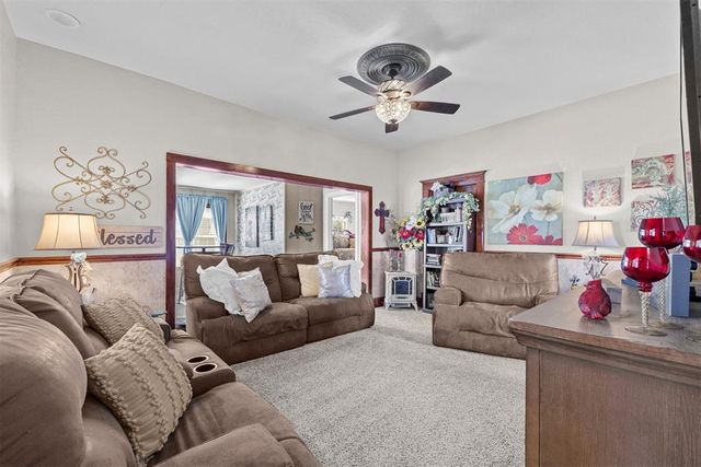 401 SW 4th Street, Tuttle, OK 73089