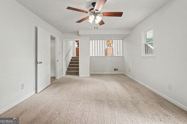 220 Summer Pond Trail, Lawrenceville, GA 30046
