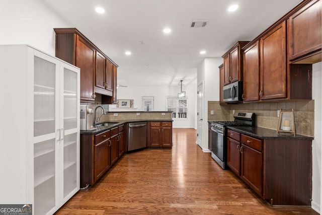 1201 Park Pass Way, Suwanee, GA 30024