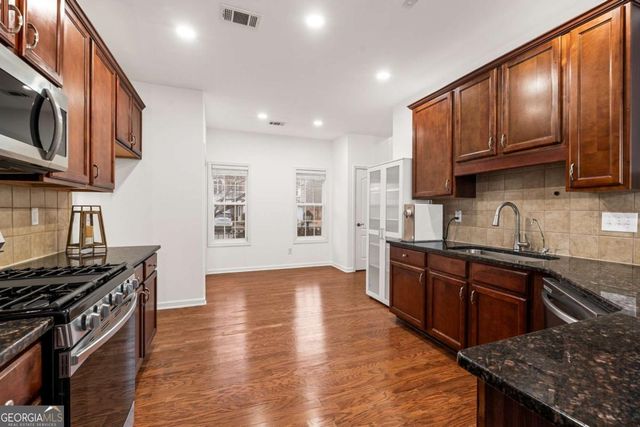 1201 Park Pass Way, Suwanee, GA 30024