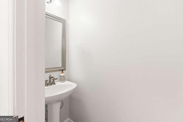 1201 Park Pass Way, Suwanee, GA 30024