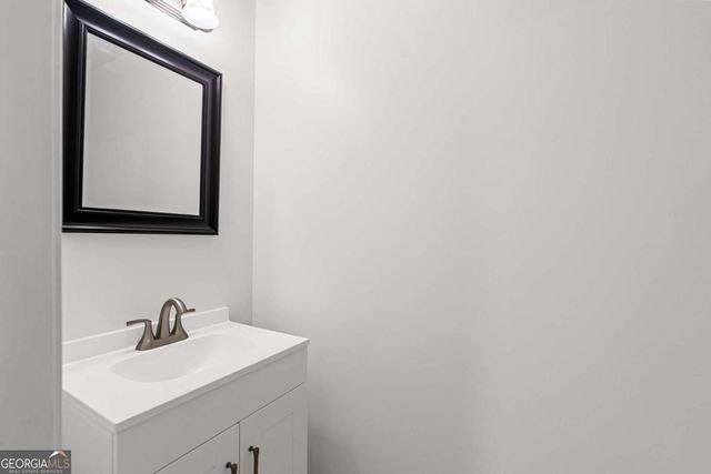 1201 Park Pass Way, Suwanee, GA 30024