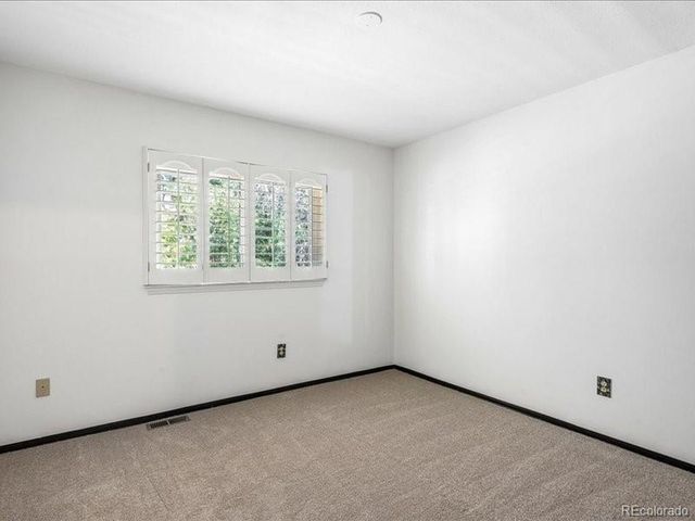 7742 S Spruce St, Centennial, CO 80112