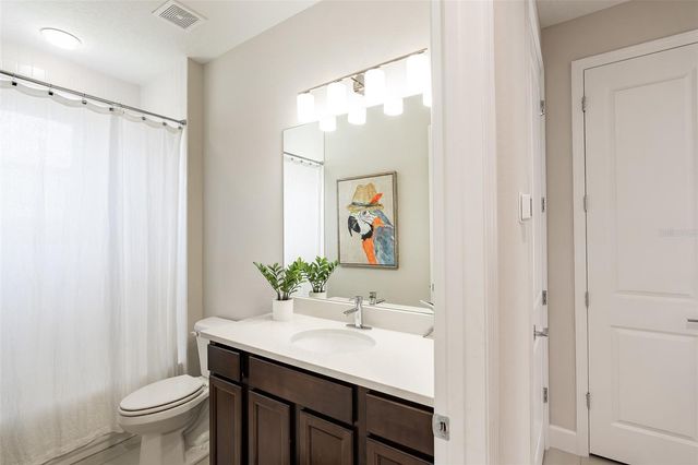 1204 VICTORIA HILLS DRIVE N, Deland, FL 32724