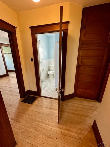 1415 Lyon Street, Saginaw, MI 48602