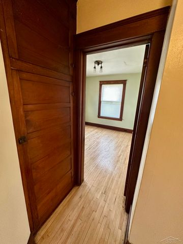 1415 Lyon Street, Saginaw, MI 48602