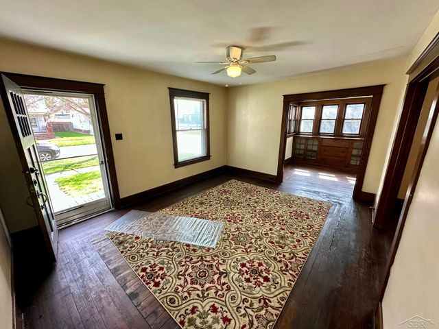 1415 Lyon Street, Saginaw, MI 48602