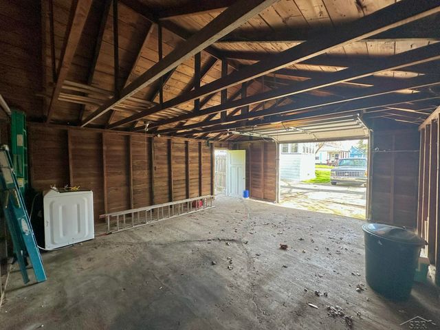 1415 Lyon Street, Saginaw, MI 48602