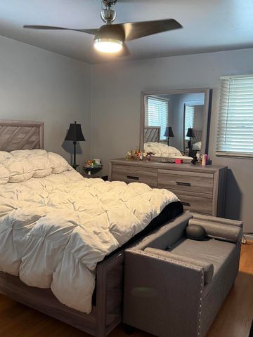 21920 Cloverlawn Street, Oak Park City, MI 48237