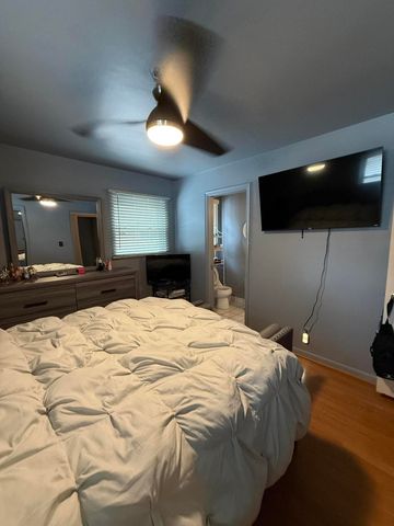 21920 Cloverlawn Street, Oak Park City, MI 48237