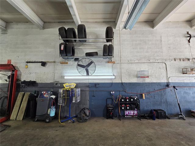 XXXX SW 7th St, Miami, FL 33135