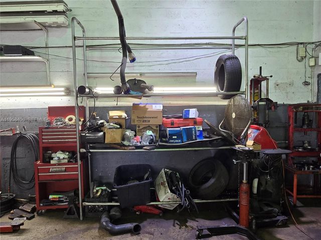 XXXX SW 7th St, Miami, FL 33135