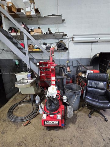 XXXX SW 7th St, Miami, FL 33135