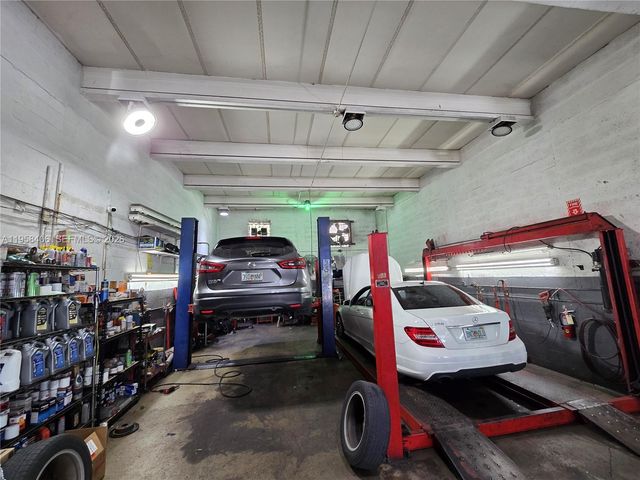 XXXX SW 7th St, Miami, FL 33135