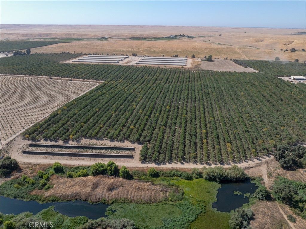 Image 13 of property listing at 0 Robinson Road, Snelling, CA 95369