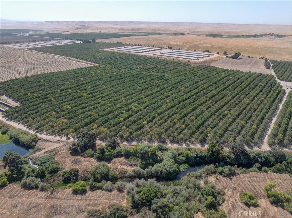 Image 14 of property listing at 0 Robinson Road, Snelling, CA 95369