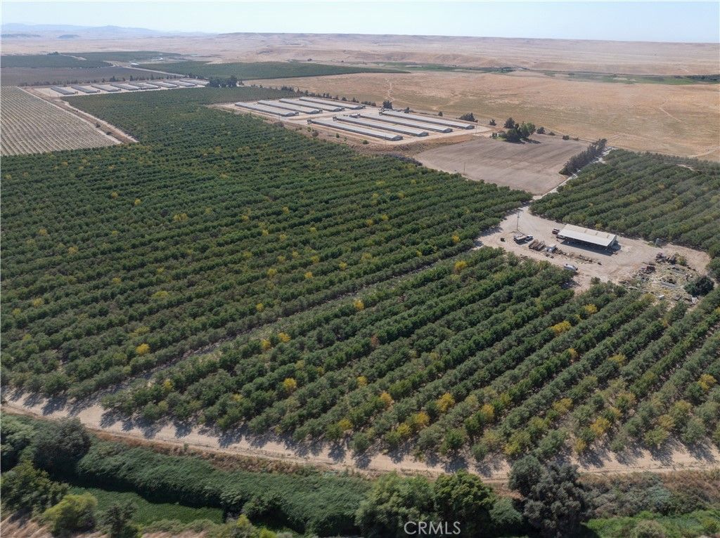 Image 15 of property listing at 0 Robinson Road, Snelling, CA 95369