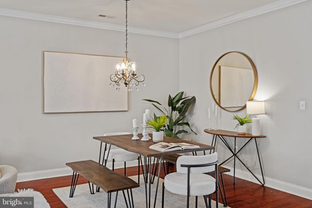 305 CAPTAINS WAY, Philadelphia, PA 19146