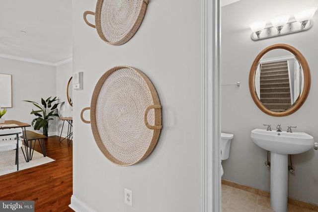 305 CAPTAINS WAY, Philadelphia, PA 19146