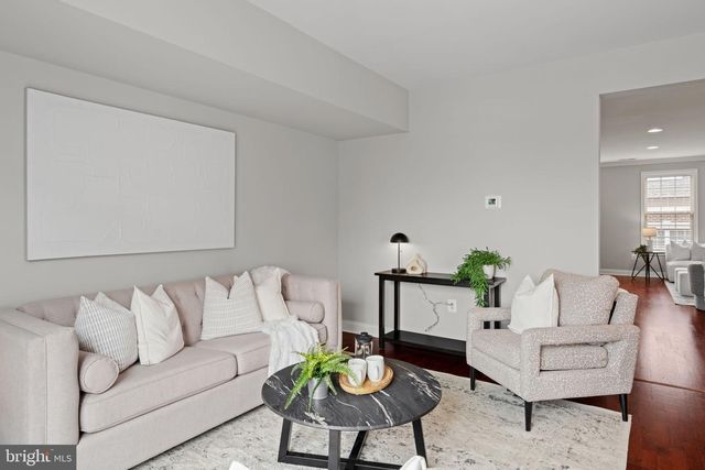 305 CAPTAINS WAY, Philadelphia, PA 19146