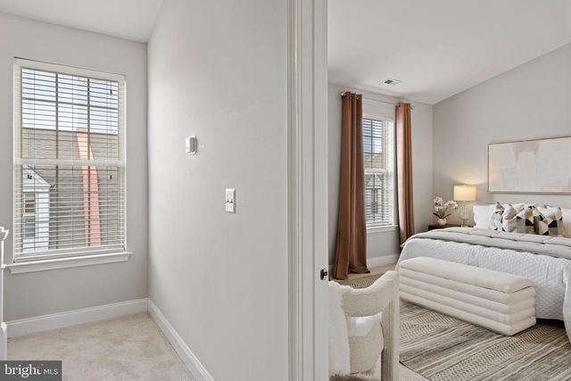 305 CAPTAINS WAY, Philadelphia, PA 19146