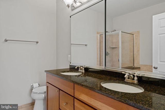 305 CAPTAINS WAY, Philadelphia, PA 19146