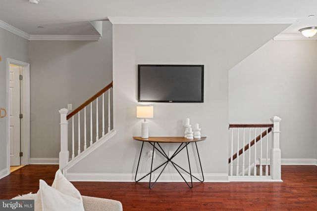 305 CAPTAINS WAY, Philadelphia, PA 19146