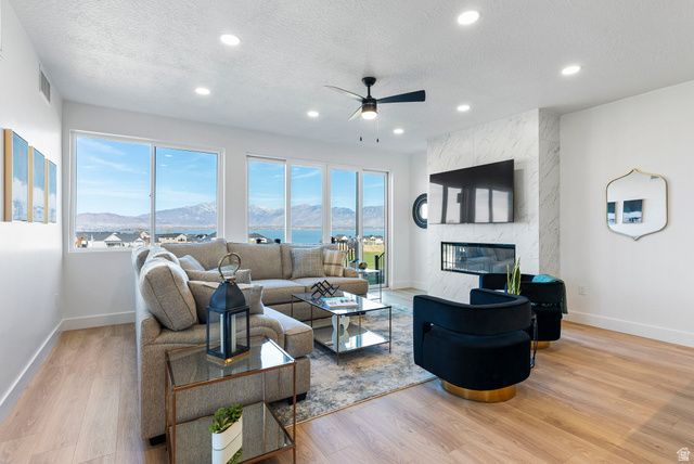 88 E WATSON, Saratoga Springs, UT 84045