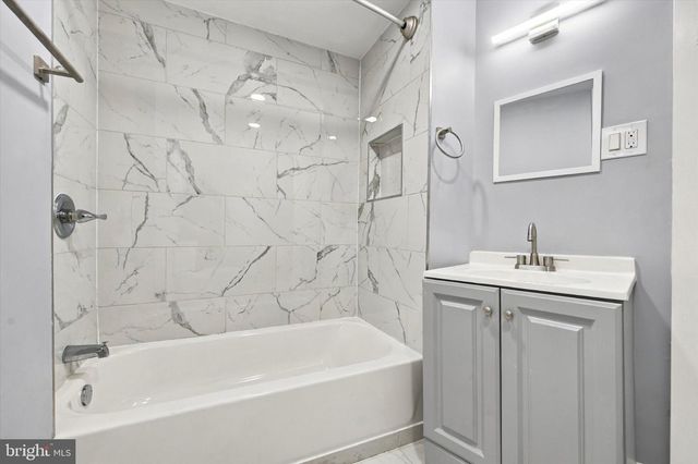522 PIERCE ST, Philadelphia, PA 19148