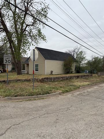 911 Elm Street, Sweetwater, TX 79556