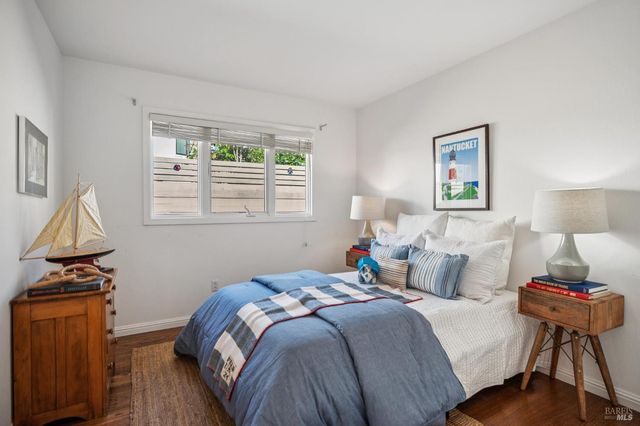 497 Fairway Dr, Novato, CA 94949