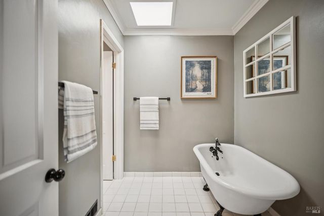 497 Fairway Dr, Novato, CA 94949