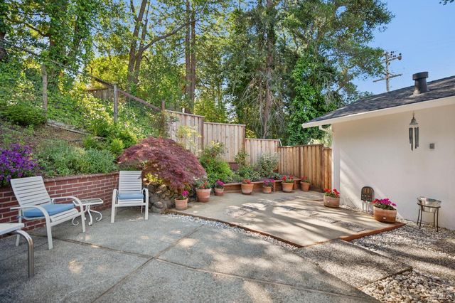 497 Fairway Dr, Novato, CA 94949