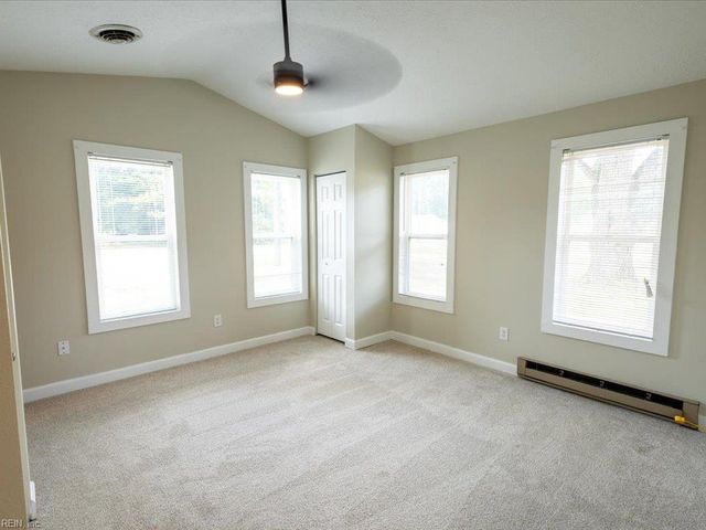 10804 Smiths Neck RD, Carrollton, VA 23314