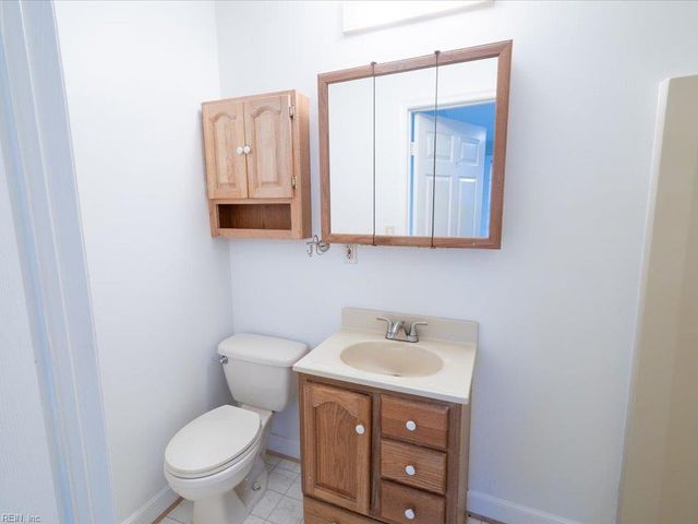 10804 Smiths Neck RD, Carrollton, VA 23314