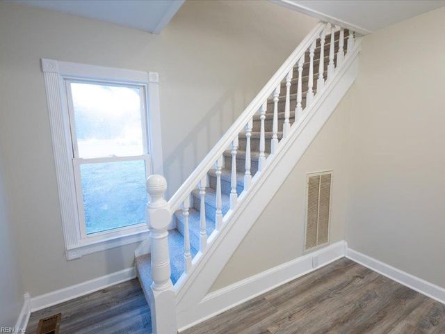 10804 Smiths Neck RD, Carrollton, VA 23314