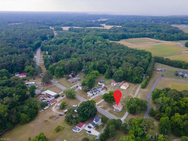 10804 Smiths Neck RD, Carrollton, VA 23314