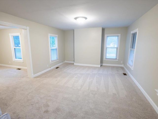 10804 Smiths Neck RD, Carrollton, VA 23314